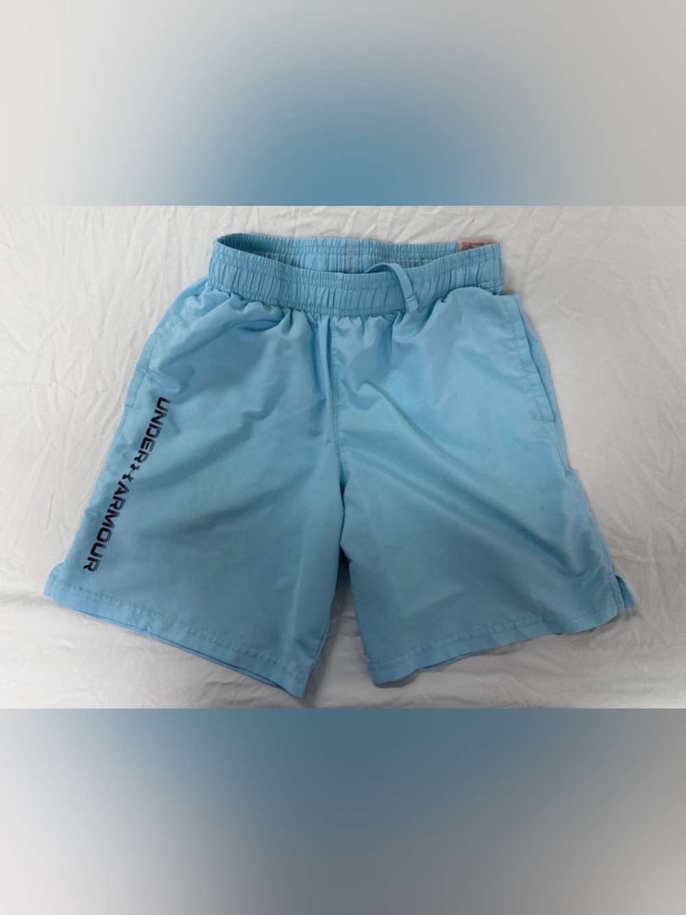 Under Armour Boys Youth Medium Light Blue Athletic Shorts with Vertical Logo